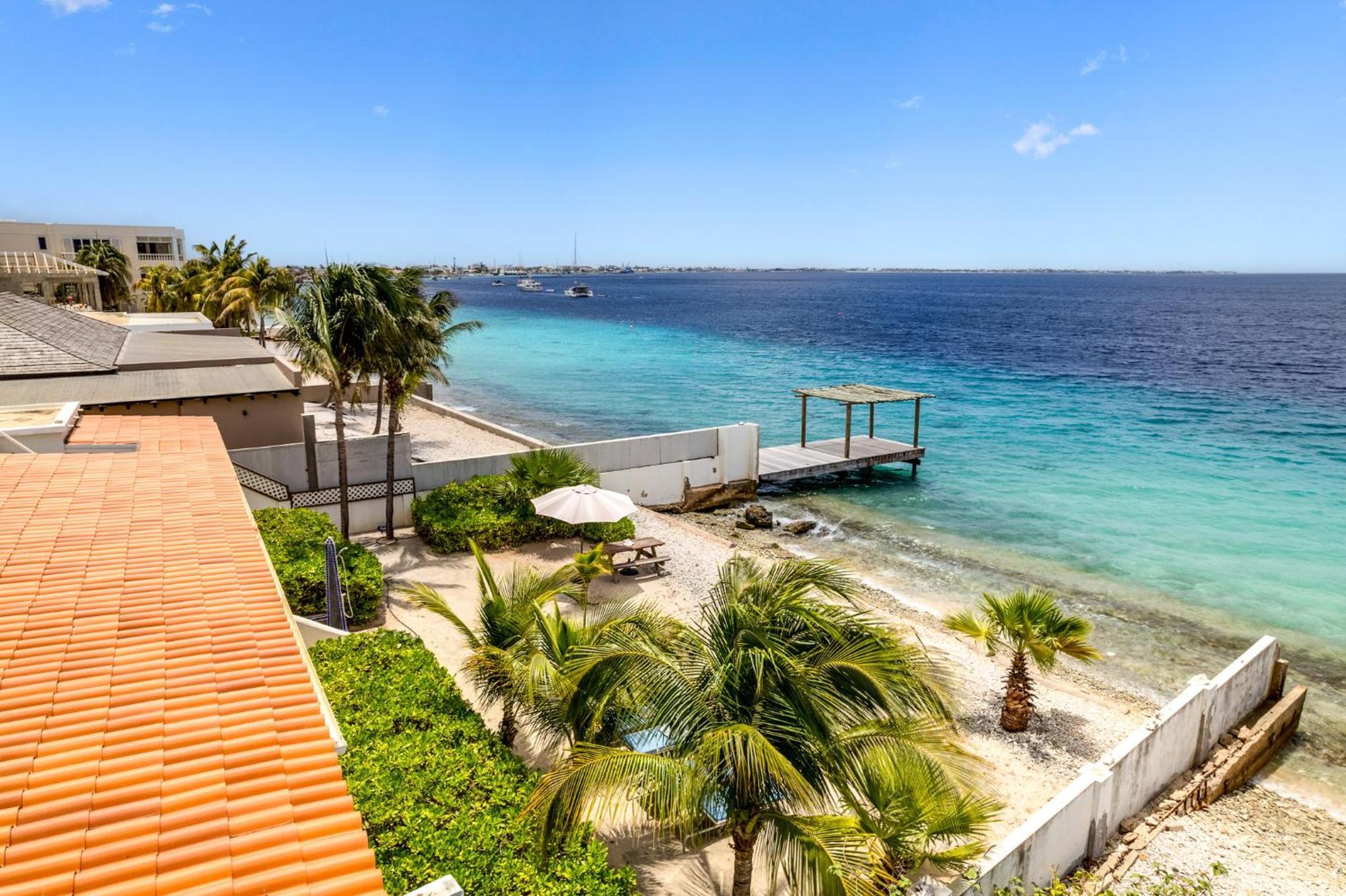 Oceanfront - Villa Port Of Call - Playa Buitenkant foto
