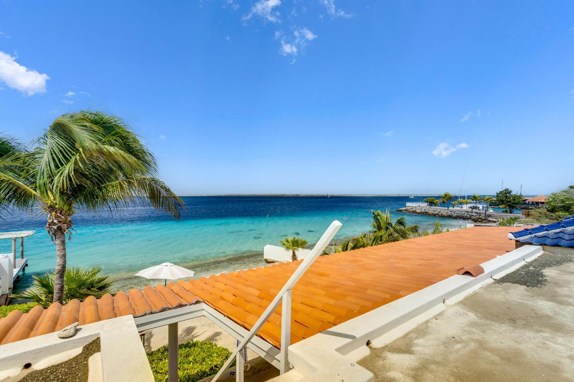 Oceanfront - Villa Port Of Call - Playa Buitenkant foto