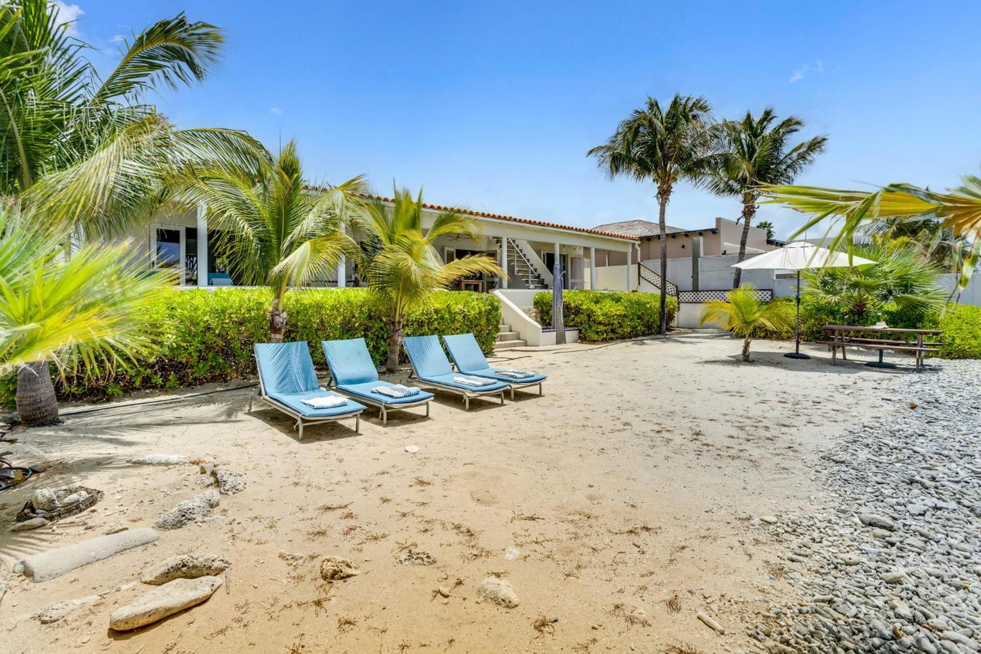 Oceanfront - Villa Port Of Call - Playa Buitenkant foto