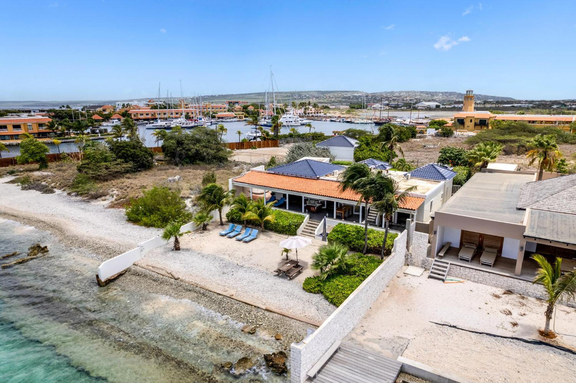 Oceanfront - Villa Port Of Call - Playa Buitenkant foto