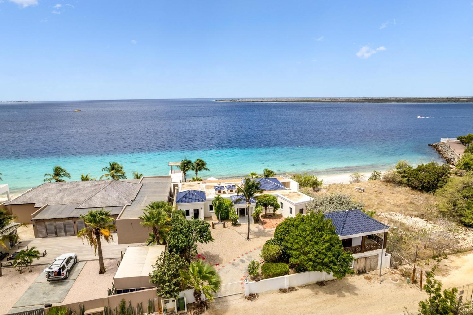 Oceanfront - Villa Port Of Call - Playa Buitenkant foto